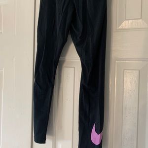 Capri Nike Leggings